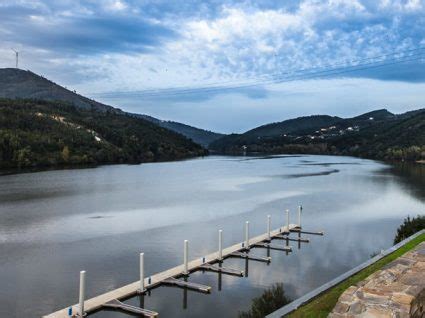 Pero cuando como en 'cantinho' o que sólo cuesta ab. Uma parte do passadiço de Castelo de Paiva já abriu ao público