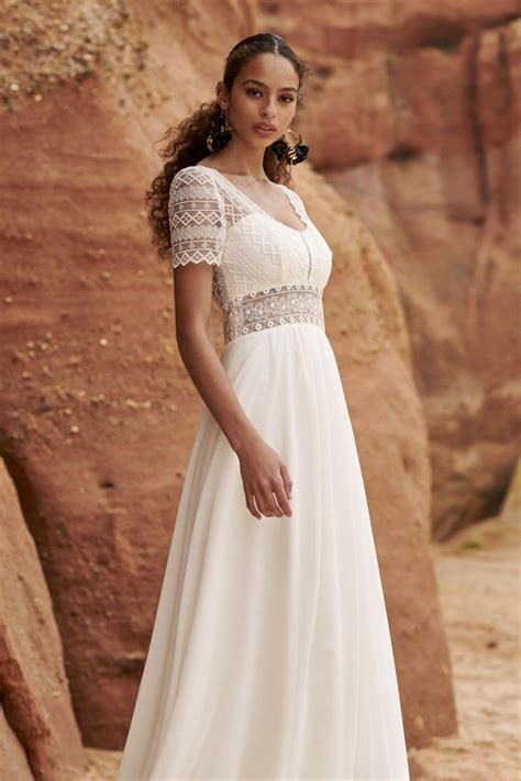 We did not find results for: Liebreiz-Rembo Styling-2021-Sweety-1-5-lr-Brautkleid-Boho ...