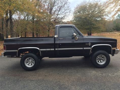 1982 Chevrolet K10 4x4 Pickup Truck Short Bed Square Body C10 4wd For Sale