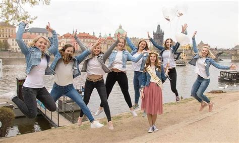 Prague Bachelorette And Hen Party Photoshoot Session With A Photographer John Lennon Wall