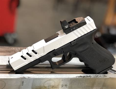 Raptor One slide for Glock 22 in Stormtrooper White with Vortex Venom
