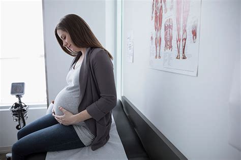 Wann und wie wird sie gesetzt? Wie funktioniert eine Periduralanästhesie? | Pampers DE