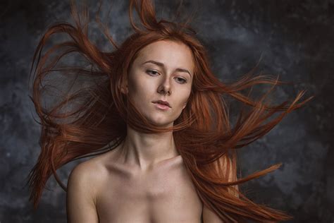 デスクトップ壁紙 赤毛 長い髪 ポートレート 女性 モデル Artyom Bondarovich x WallpaperManiac