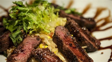 This is our favorite spice rubbed sirloin steak recipe. Spice Rubbed Sirloin Cap Steak - grilled sweet corn ...