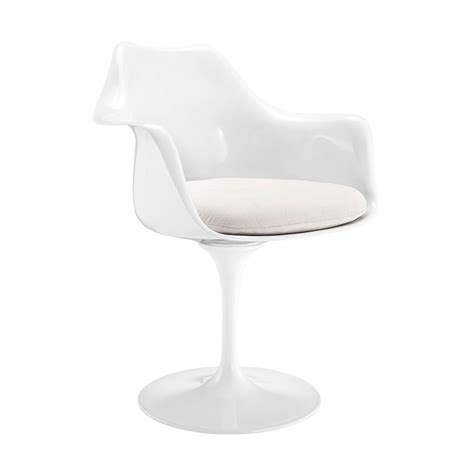 The Smooth Chic Construction Of This Modern Dining Chair Presents A