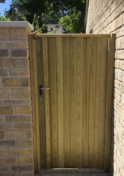 Brook Flat Top Tall Wooden Gate Jacksons Fencing