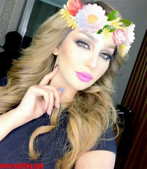 أعلنت الشاعرة والناشطة العراقية شهد الشمري، عقد قرانها مساء اليوم الإثنين، على زوجها فهد زيد القطري، وسط احتفال بسيط. أحدث صور شهد الشمرى 2018 - موقع محتوى