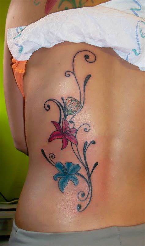 30 Lily Flower Tattoos Design Ideas for Men and Women ...