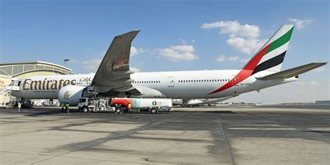 Emirates Runs A Boeing 777 Engine On 100 Saf