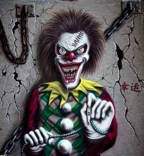 'killer clowns' have been spotted all over the uk in recent weeks following a worldwide craze in which pranksters dress as disturbing clowns in order to prey on people's fears. Tekening Killer Clown / Halloween Killer Horror Clown Deco ...
