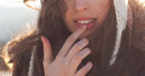 How to heal a wound fast with home remedies. How to Heal a Busted Lip: 5 Home Remedies