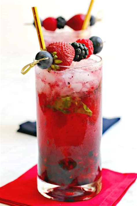 It goes down easy and tastes decent with pretty much anything—which can too often result in ordering another vodka tonic. Berry Vodka Cocktails (Sugar-Free) - Veggies Save The Day
