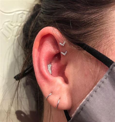 Forward Helix Piercing Guide Everything You Need To Know Maison Miru Vlrengbr