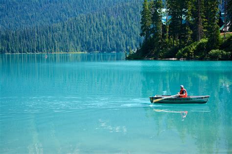 12 Most Beautiful Lakes In Canada With Map Touropia