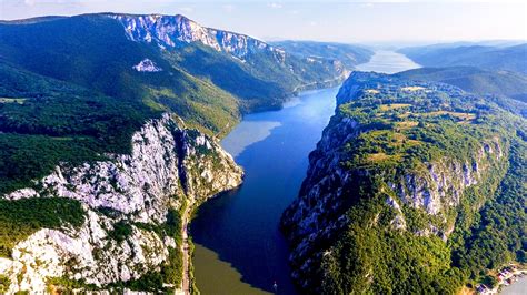 Cazanele Dunarii Obiective Turistice De Vizitat Idei De Vacante