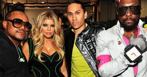 39 905 193 tykkäystä · 67 321 puhuu tästä. Fergie : Adieu les Black Eyed Peas ! - Star 24