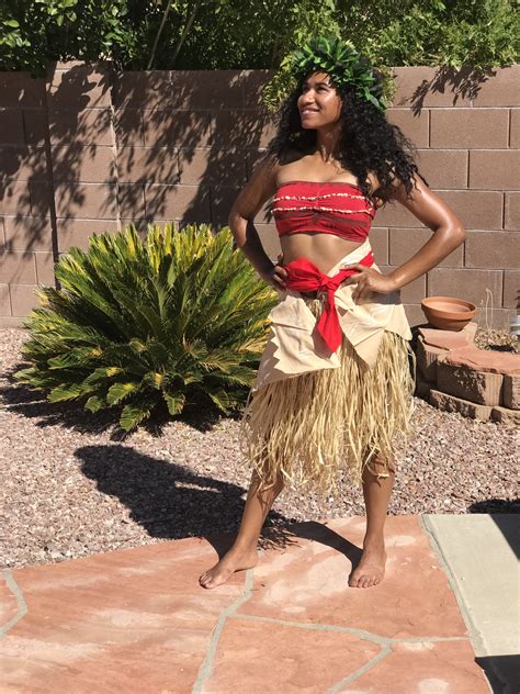 At the time i made this i was just working from some leaked photos and the. DIY Moana Costume. Under $30 | Moana costume, Costumes, Fashion