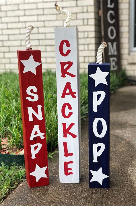 Fall porch decor, harvest decorations, pallet wood scare crow, halloween wood here are the best fall centerpieces diy ideas using pumpkin, wheat shaft, pinecones etc. Patriotic Firecracker Decor, Wooden Firecracker, Snap ...