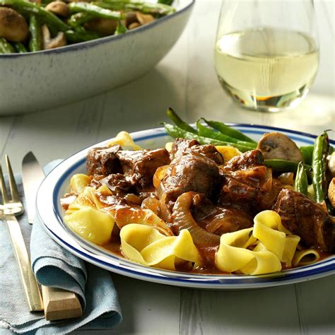 65 all-day slow cooker recipes