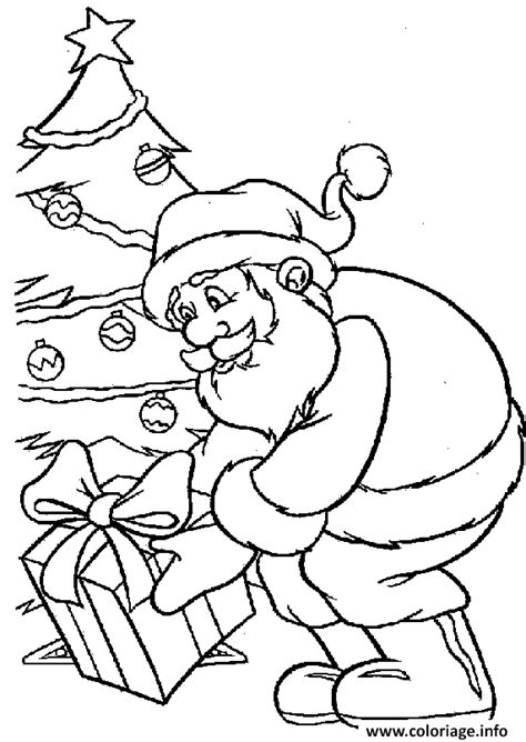 Alors il est habituellement admis dans l'imaginaire collectif, en occident (et ailleurs), que le père noël est un sur le dessin 1 je vous propose un bonnet simple et là vous vous rendez compte que cela lui donne un. Coloriage Pere Noel 31 Dessin Pere Noel à imprimer