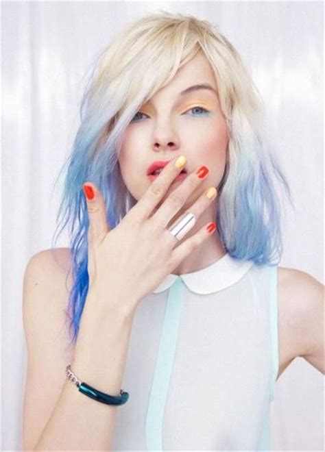 We're not done with wavy locks because here is an incredibly easy and sweet haircut the revolves around the mermaid look. Pink Hair, Blue Hair, Pastel Hair, Don't Care. | The Flea ...