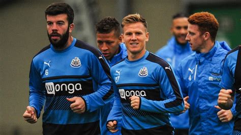 Grant hanley makes england positivity vow as scotland deal with czech defeat Newcastle United - United pair in Scotland squad