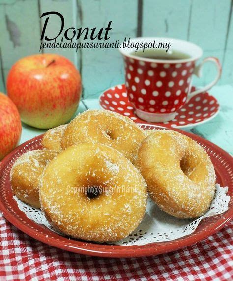 Udah pernah coba membuat donat pisang ? Donut Gebu Tanpa Uli | Resepi donut, Bread and pastries ...