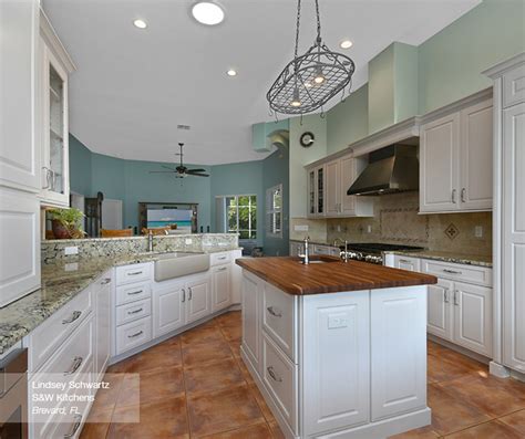 Additionally, you can't see whether a cabinet is made from solid wood. Off White Painted Maple Cabinets - Omega Cabinetry
