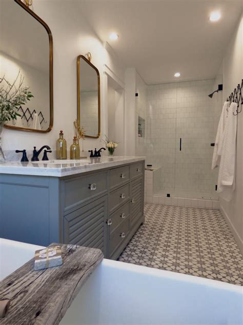 Rooms Viewer Hgtv Master Bathroom Gray Vanity Timeless Bathroom
