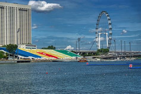 Formula 1 Grandstands And Singapore Flyer Ferris Wheel By Flickr