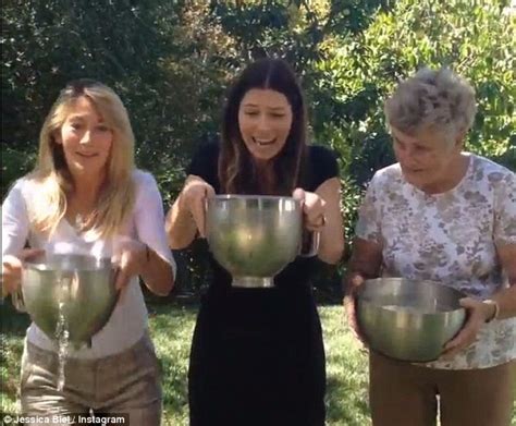 Jessica Biel Gets Soaked As She Takes The Als Ice Bucket Challenge With