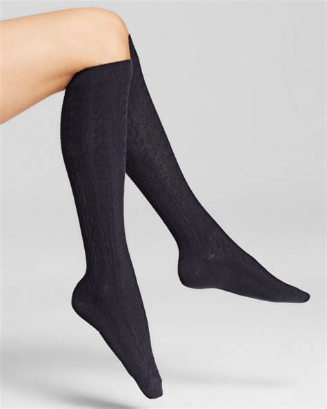 hue cable knit knee socks in blue navy lyst