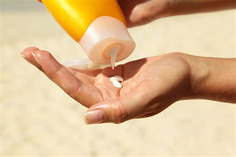 5 common sunscreen and sun protection mistakes upmc healthbeat