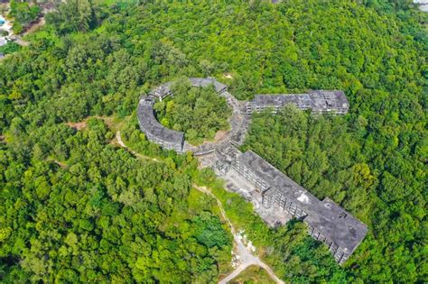 Tempat berkumpulnya sahabat untuk meluaskan jaringan silatturahim. Atlantis The Lost Kingdom, hotel yg... - Orang Kota ...