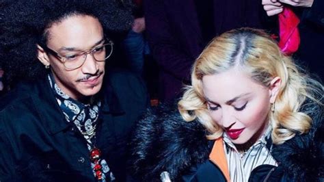 Check spelling or type a new query. Hier gratuliert Madonna (61) ihrem Toyboy zum 26 ...