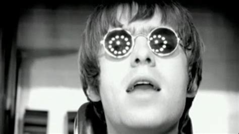 Visine red eye hydrating comfort lubricant. IN TREATMENT: Oasis "Wonderwall" (Nigel Dick, dir ...