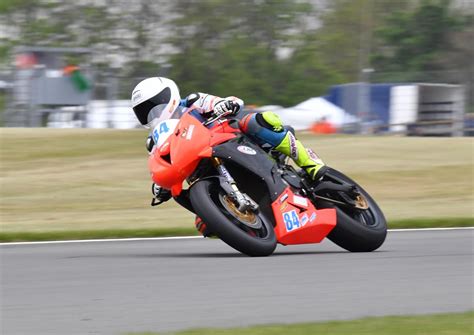 L30 racing scores another weekend to be framed at the italian supermoto internationals: Donington Park hosts British Motorcycle Racing Club Round 4
