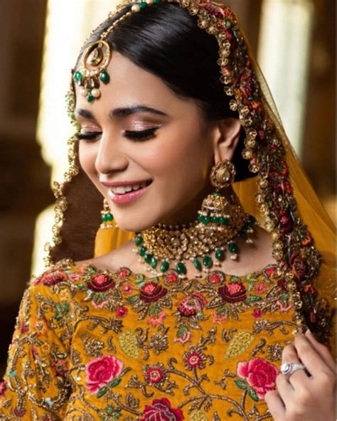Aima Baig And Shahbaz Shigri Pakistani Bridal Photoshoot Stylepk