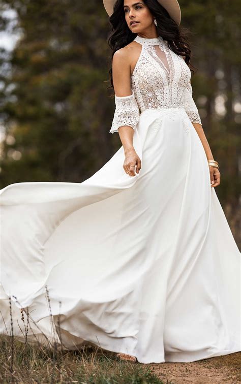 Simple gowns are a perfect match, a natural choice, especially when keeping things another reason for simplicity could be that you want another part of your outfit to stand out (flowers, hair or jewelry, for example), or maybe you. Simple Bohemian Wedding Dress with Removable Arm Cuffs ...