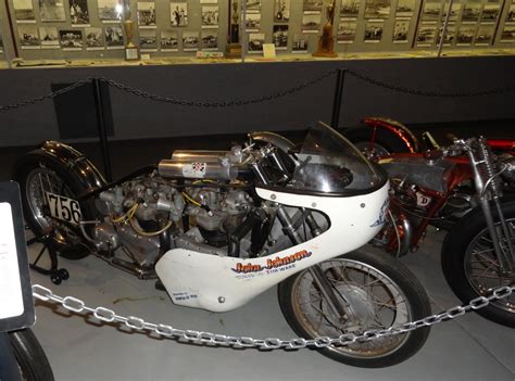 Spillers sr.'s '71 triumph drag bike. Nostalgia on Wheels: Twin Engine Triumph Drag Bike @ NHRA ...