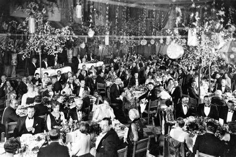 First Academy Awards What The Oscars Ceremony Was Like 90 Years Ago