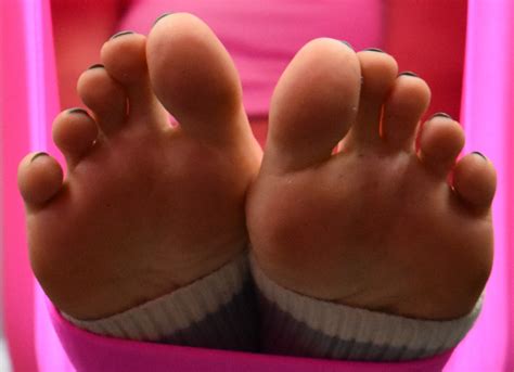 Felice Herrigs Feet