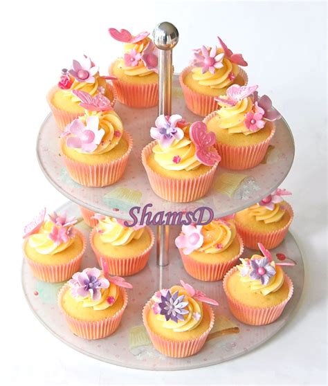 Butterflies And Flowers Cupcakes