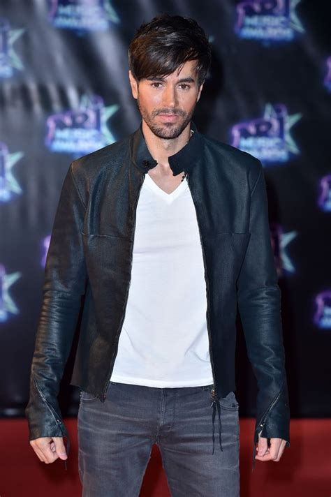 Enrique Iglesias Shares First Adorable Pic With Both Of His Twins