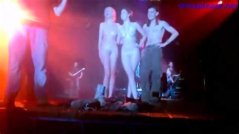 Real Amateur Girls Strip On Stage Eporner