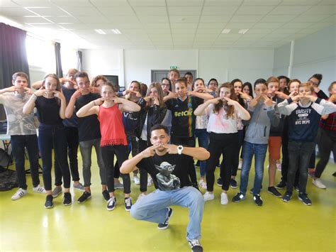Les Quatrièmes De Liroise Se Mettent Au Hip Hop Lycée Et Collège