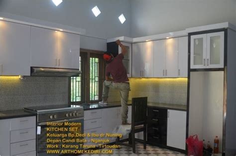 Dan terkadang sedikit membuat konsumen yang akan membuat kitchen set merasa kebingungan. jasa kitchen set kediri, jasa tukang buat kitchen set ...