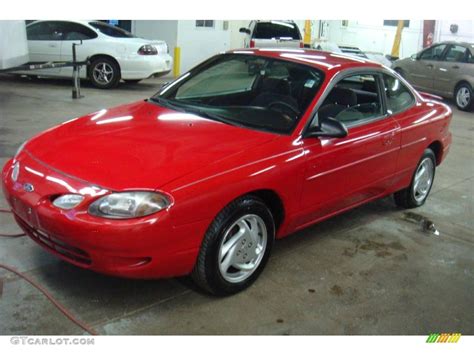 2001 Bright Red Ford Escort Zx2 Coupe 24875022 Photo 3