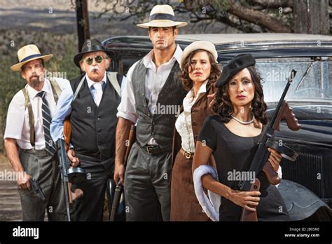 Gangsters Group Vintage Hi Res Stock Photography And Images Alamy