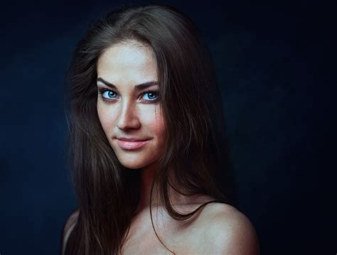 Pink Lipstick Polish Blue Eyes Bare Shoulders Natalia Siwiec 1080p Model Looking At